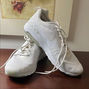 Nike Air Max Motion White Shoes Size 12